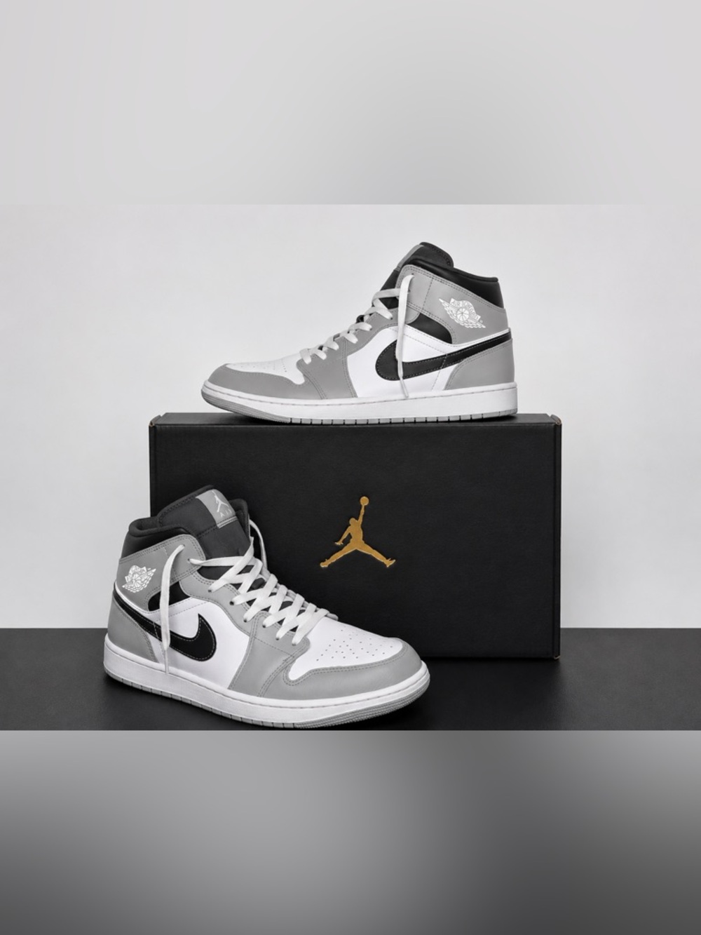 2022 Nike Air Jordan 1 Mid Light Smoke Grey Anthracite Men’s Size 12